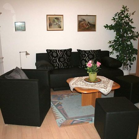 70m² großes Apartment mit Gartenzugang Wien Exterior foto